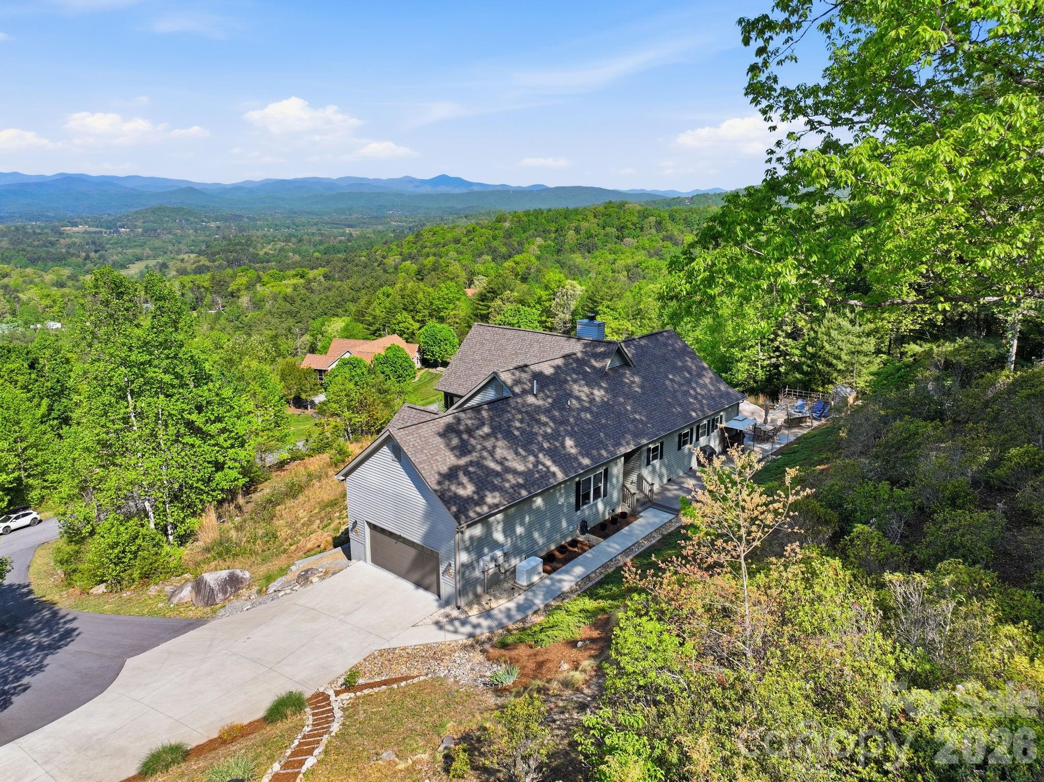 467 Crystal Heights Drive Hendersonville NC 28379