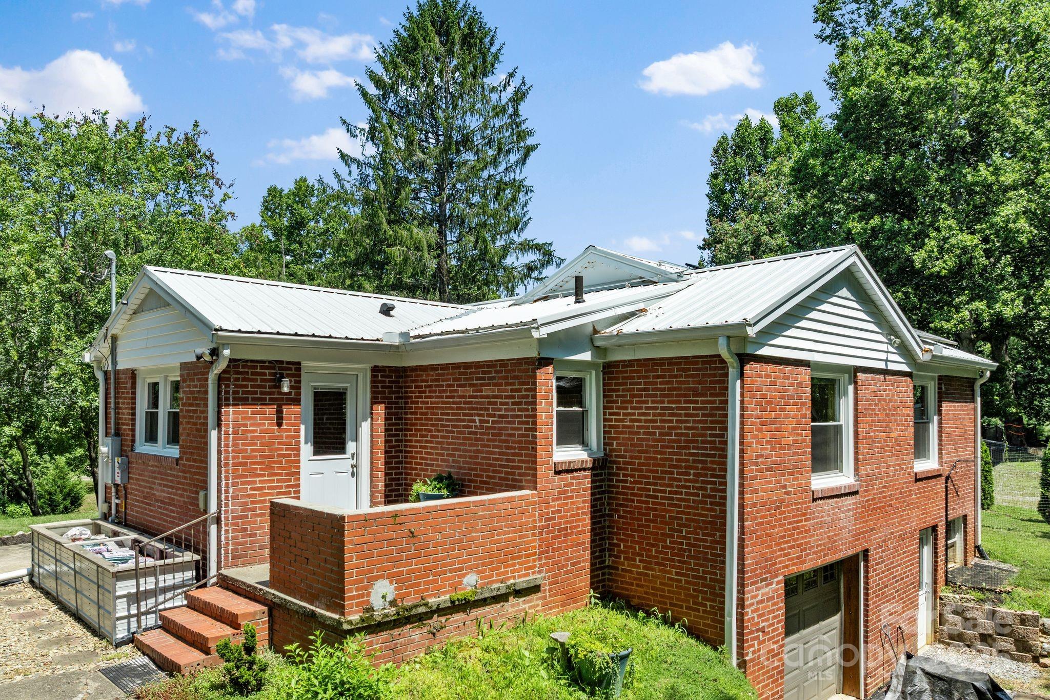 1215 Upper Brush Creek Road Fairview NC 28730