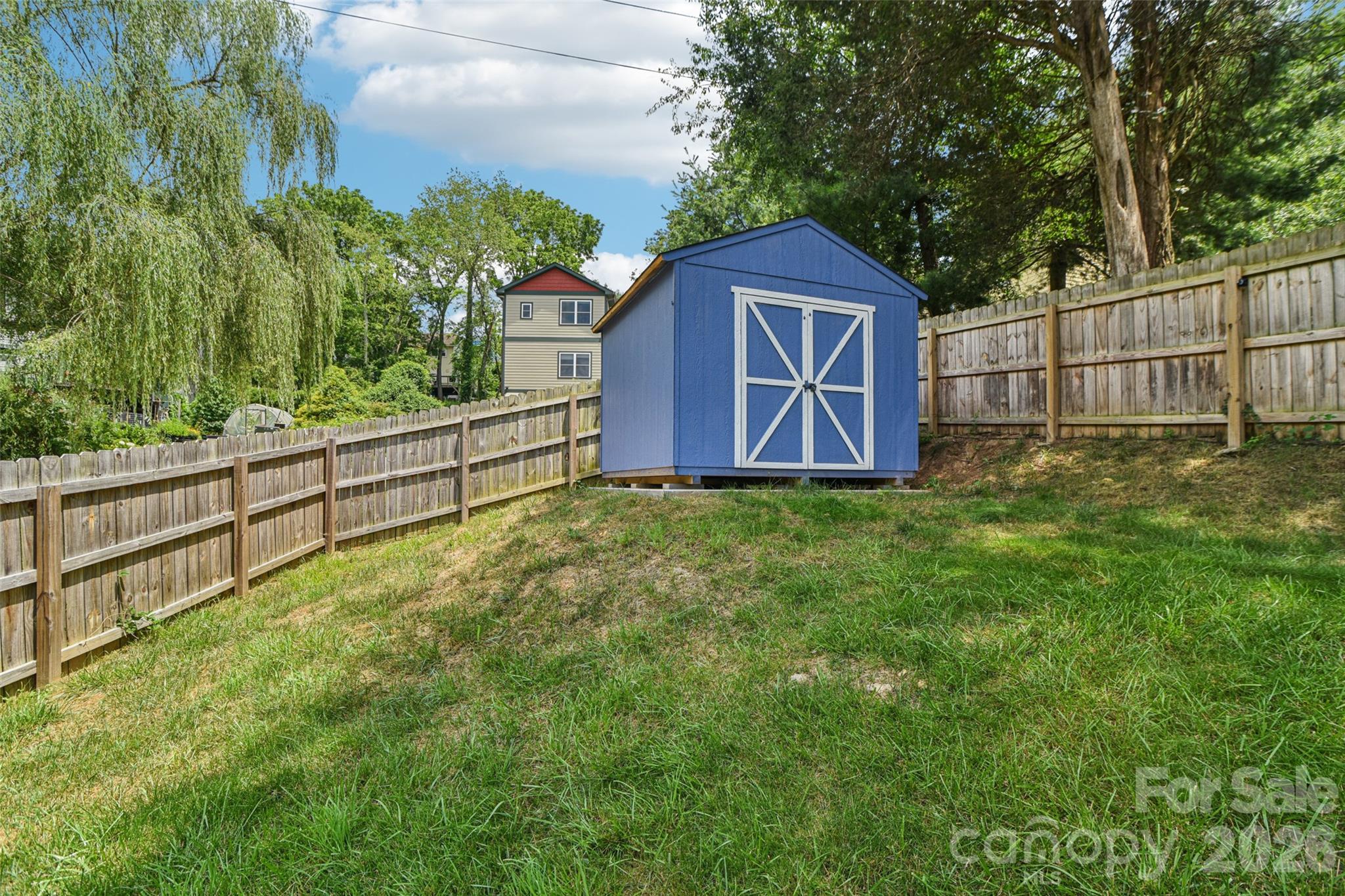 8 Apple Lane Asheville NC 28804