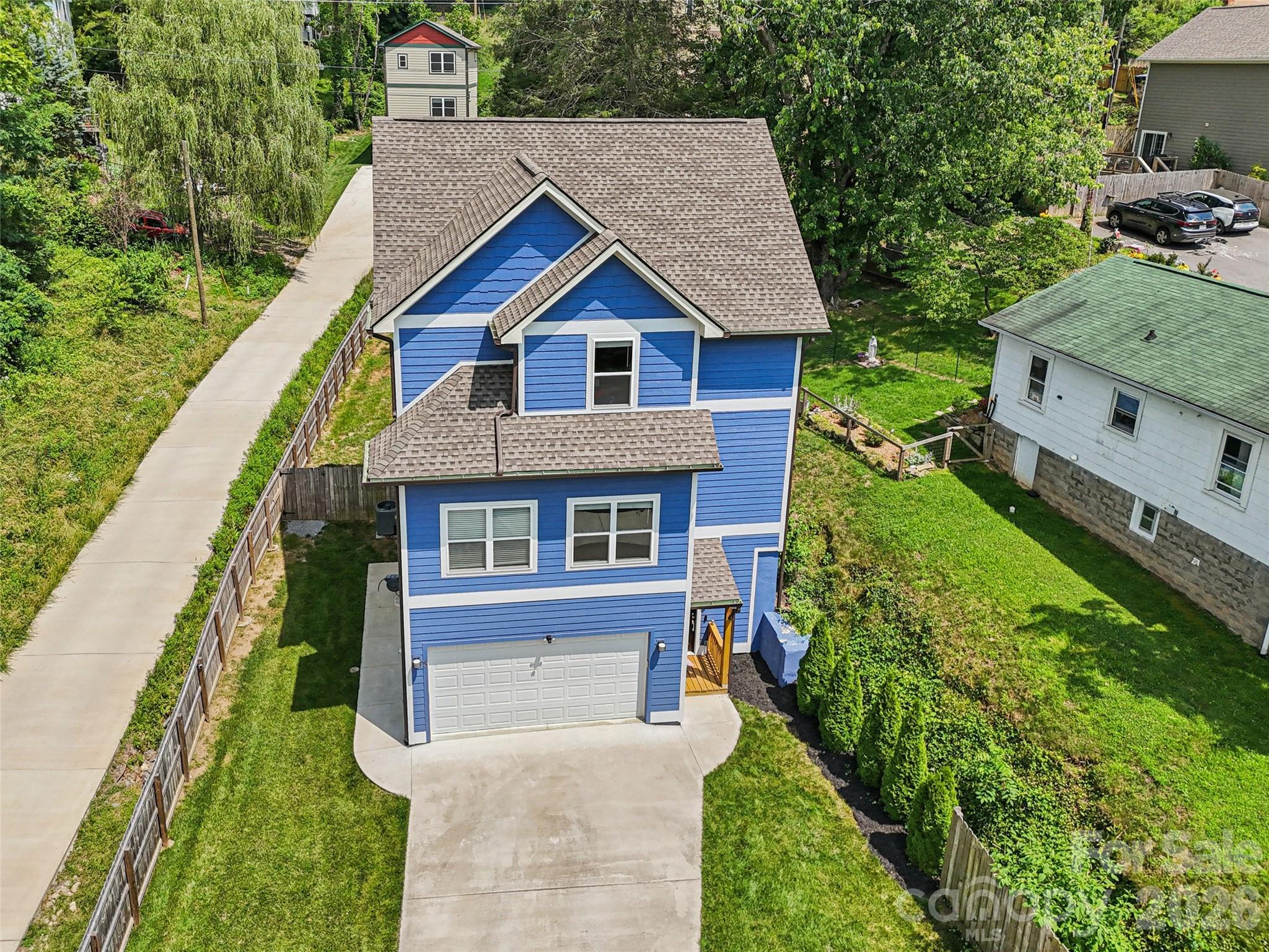 8 Apple Lane Asheville NC 28804