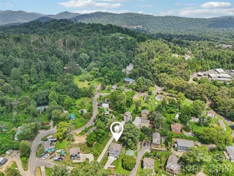 8 Apple Lane Asheville NC 28804