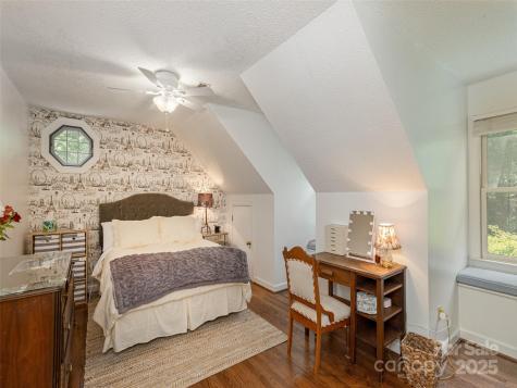 4 Silverstone Drive Asheville NC 28805