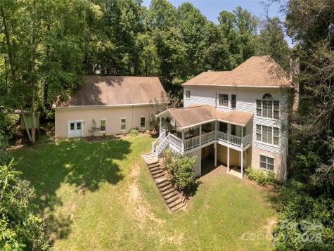 4 Silverstone Drive Asheville NC 28805