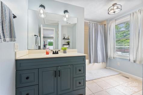 63 Mcdonald Road Arden NC 28704