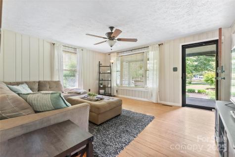 63 Mcdonald Road Arden NC 28704