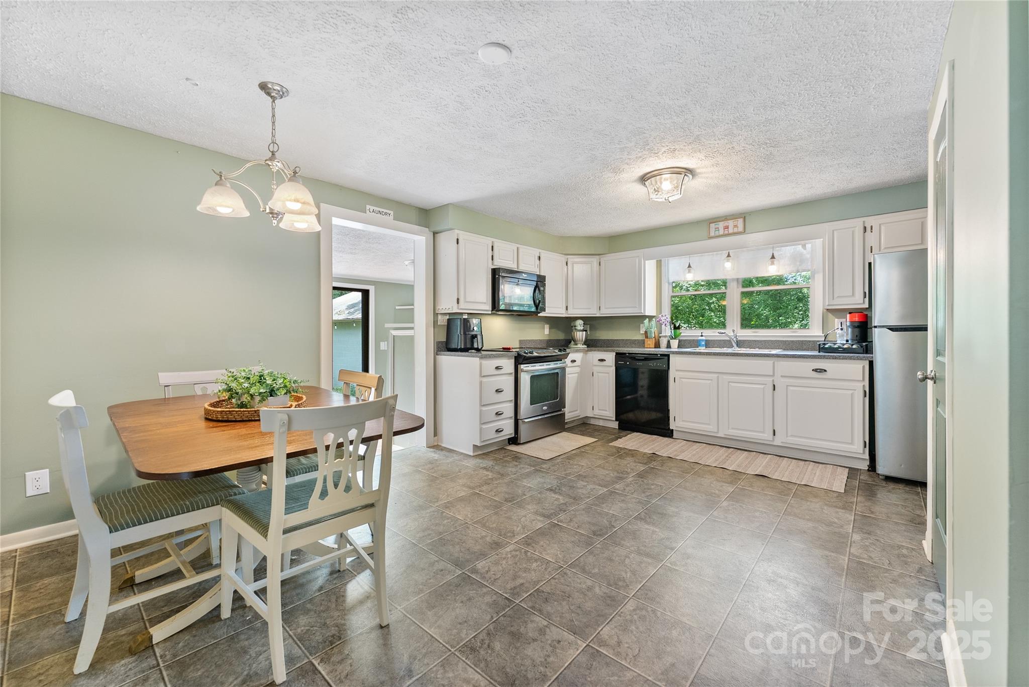 63 Mcdonald Road Arden NC 28704