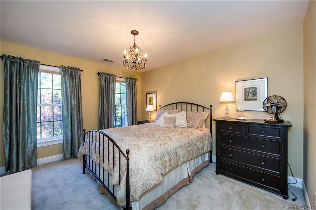 12528 Overlook Mountain Drive Charlotte NC 28216