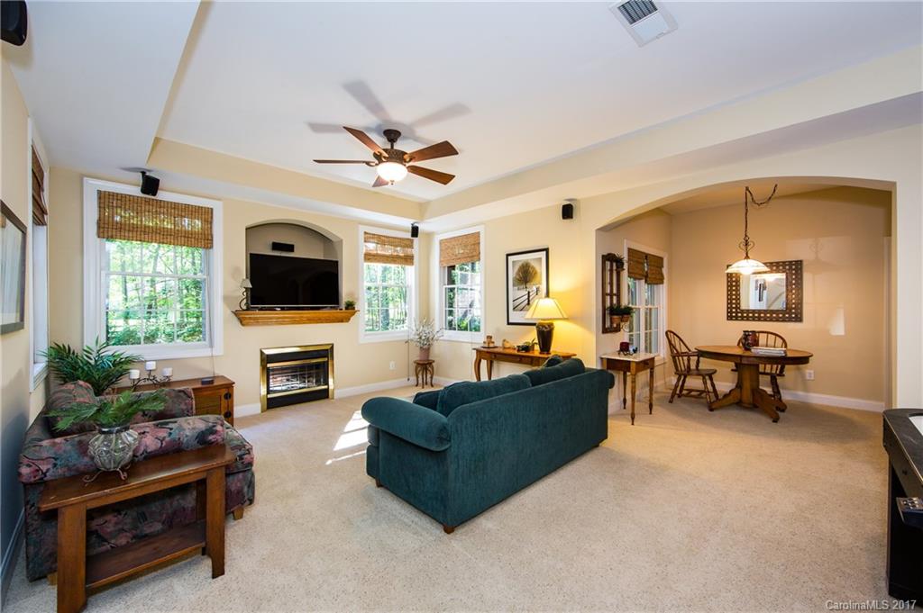 12528 Overlook Mountain Drive Charlotte NC 28216