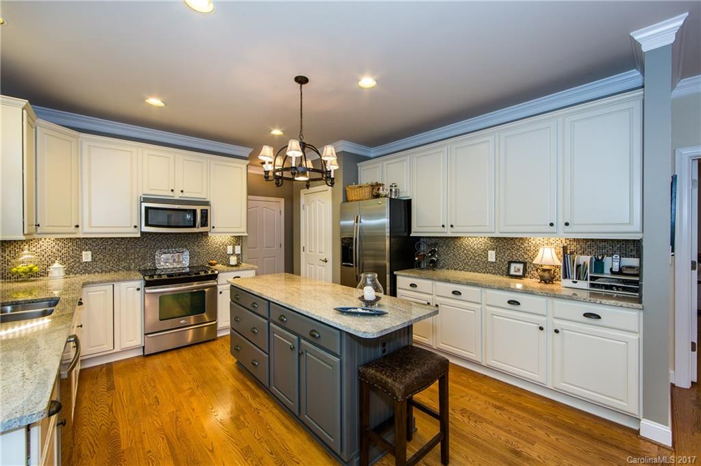 12528 Overlook Mountain Drive Charlotte NC 28216