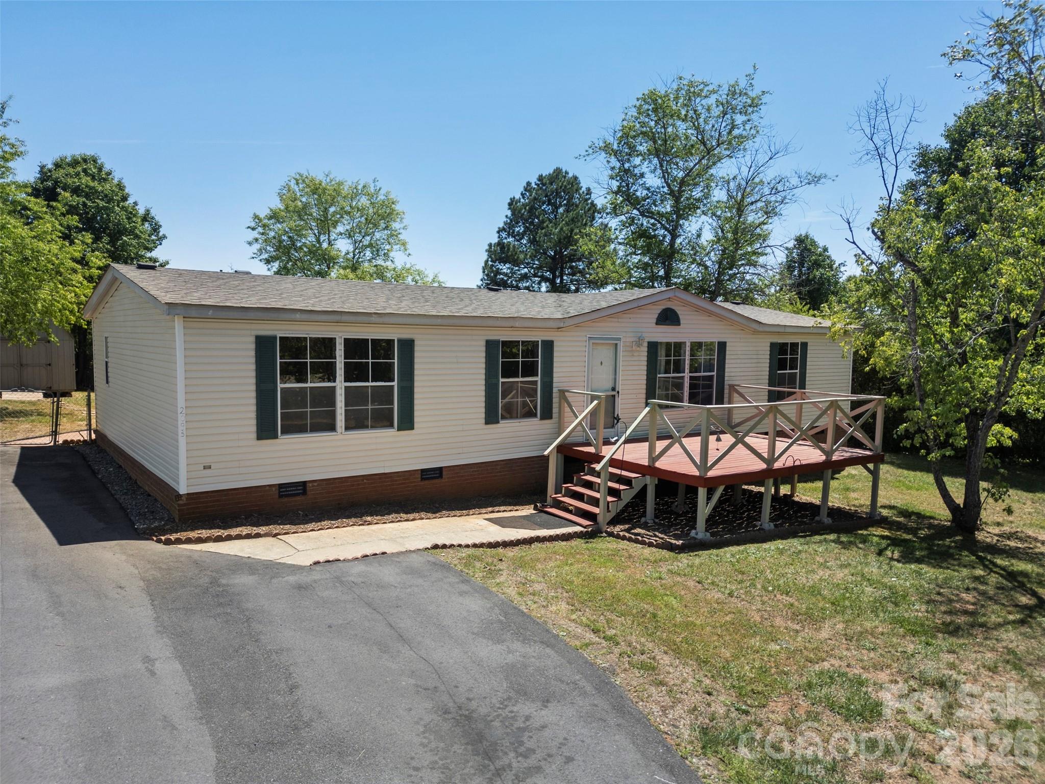 2095 Wildwood Drive Hickory NC 28601