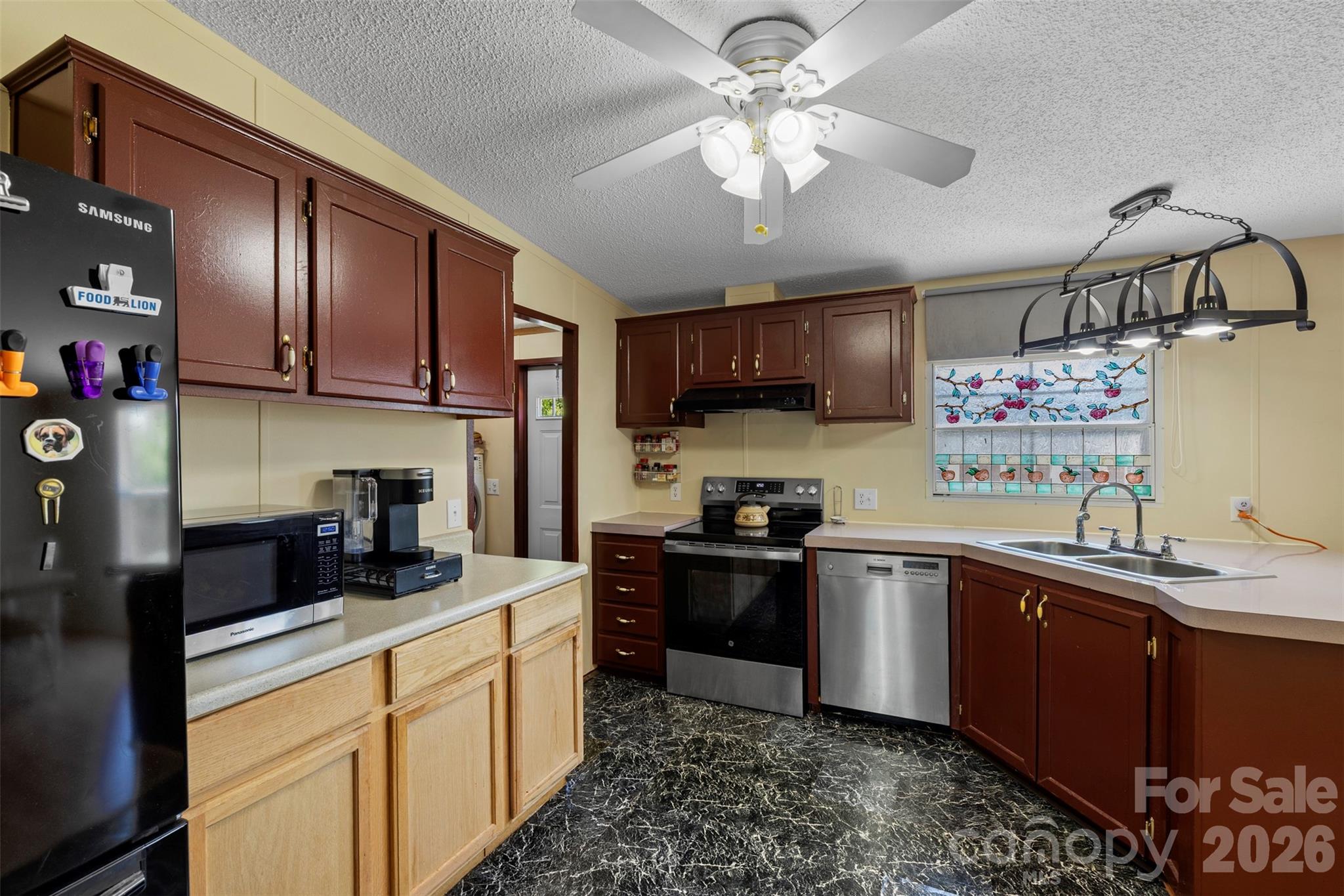 2095 Wildwood Drive Hickory NC 28601