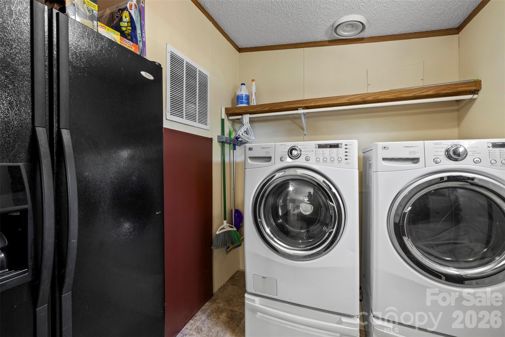 2095 Wildwood Drive Hickory NC 28601