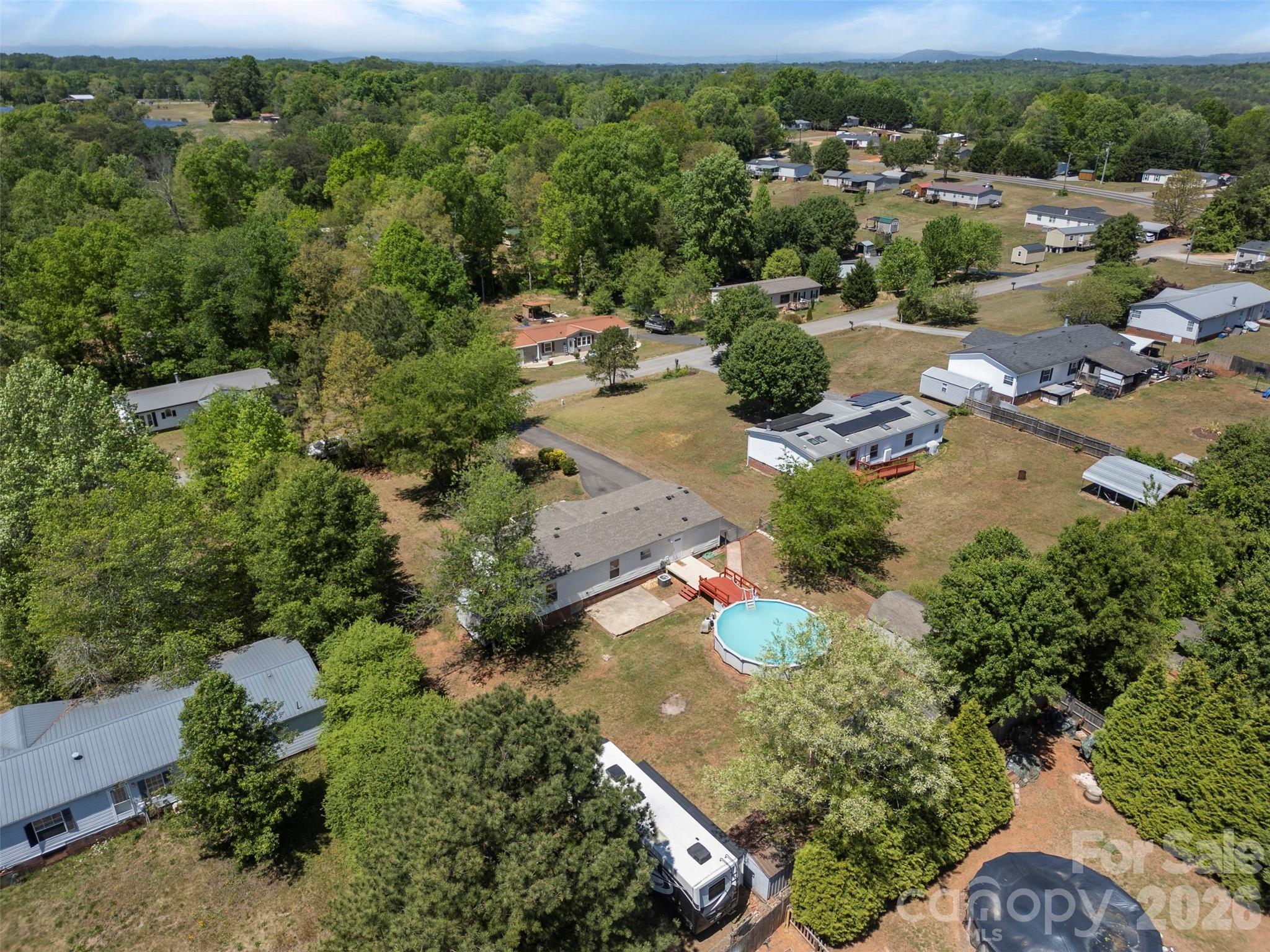 2095 Wildwood Drive Hickory NC 28601