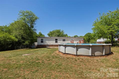 2095 Wildwood Drive Hickory NC 28601