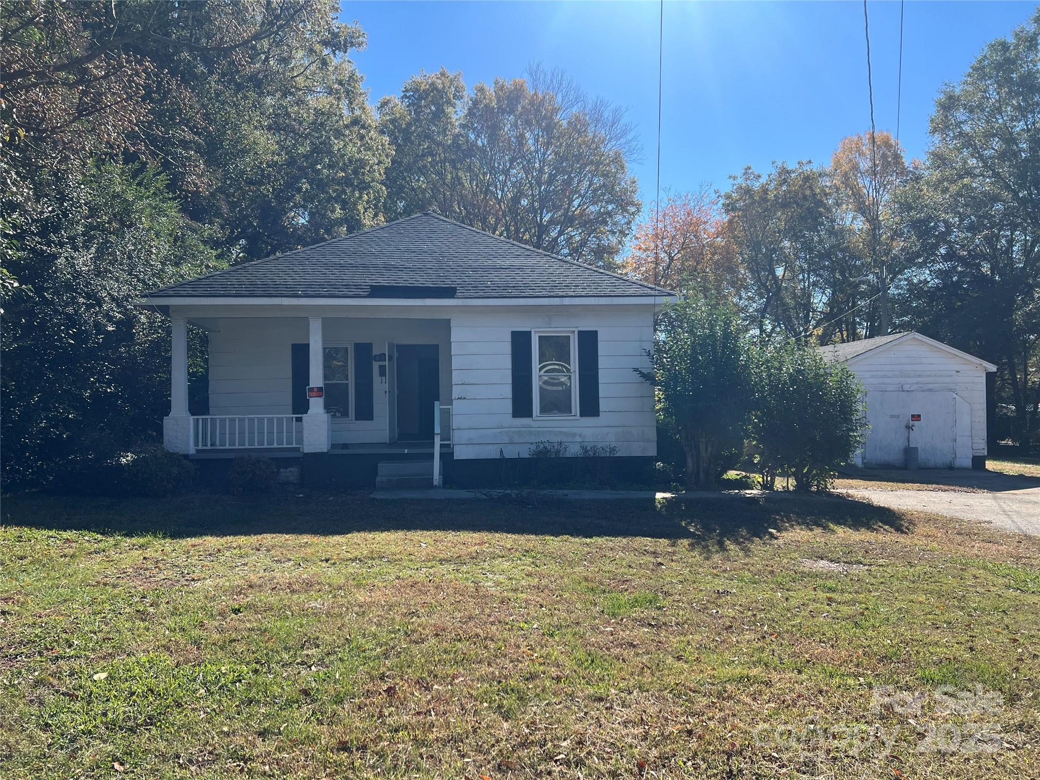 805 W Church Street W Cherryville NC 28021