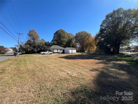 805 W Church Street W Cherryville NC 28021