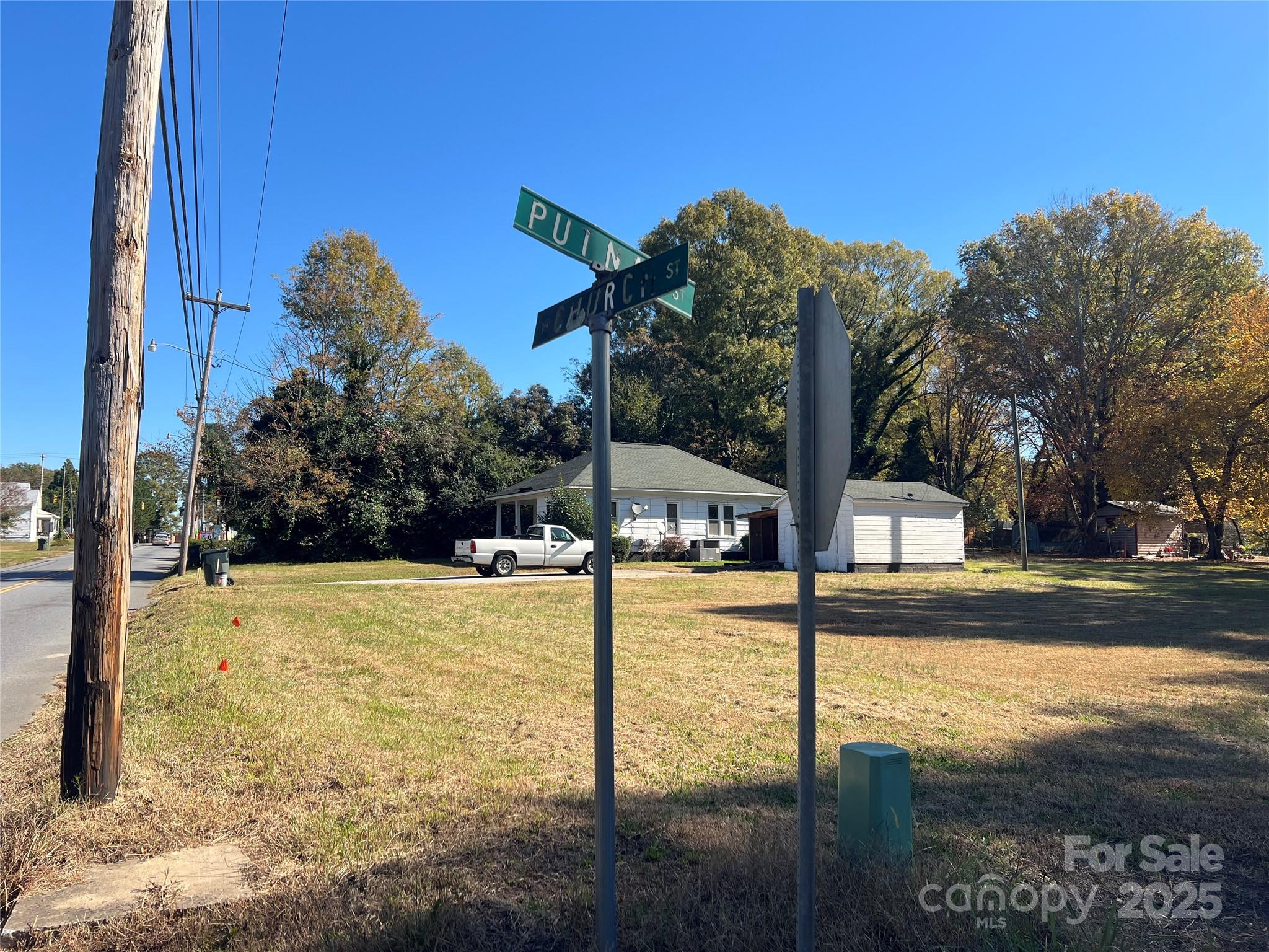 805 W Church Street W Cherryville NC 28021
