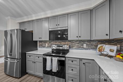 215 Mccoy Cove Black Mountain NC 28711