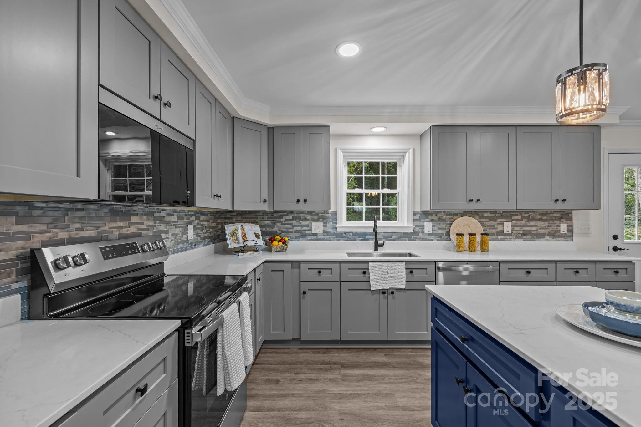 215 Mccoy Cove Black Mountain NC 28711