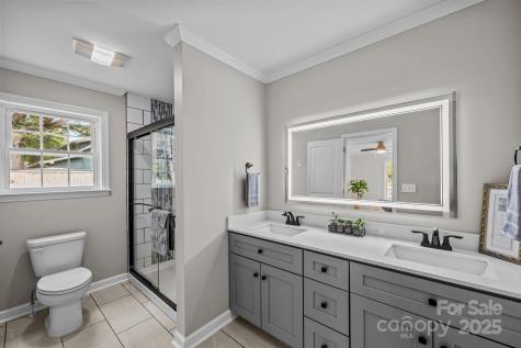 215 Mccoy Cove Black Mountain NC 28711