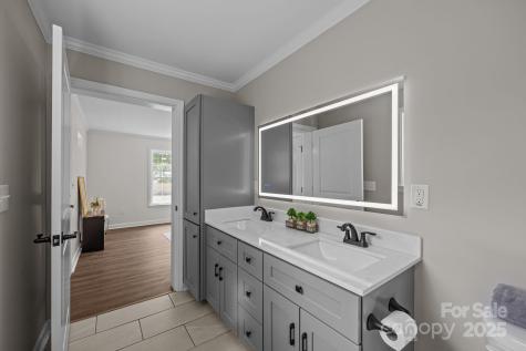 215 Mccoy Cove Black Mountain NC 28711