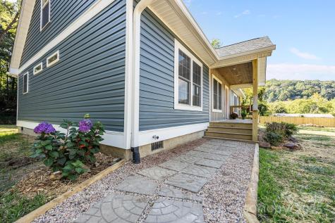 215 Mccoy Cove Black Mountain NC 28711