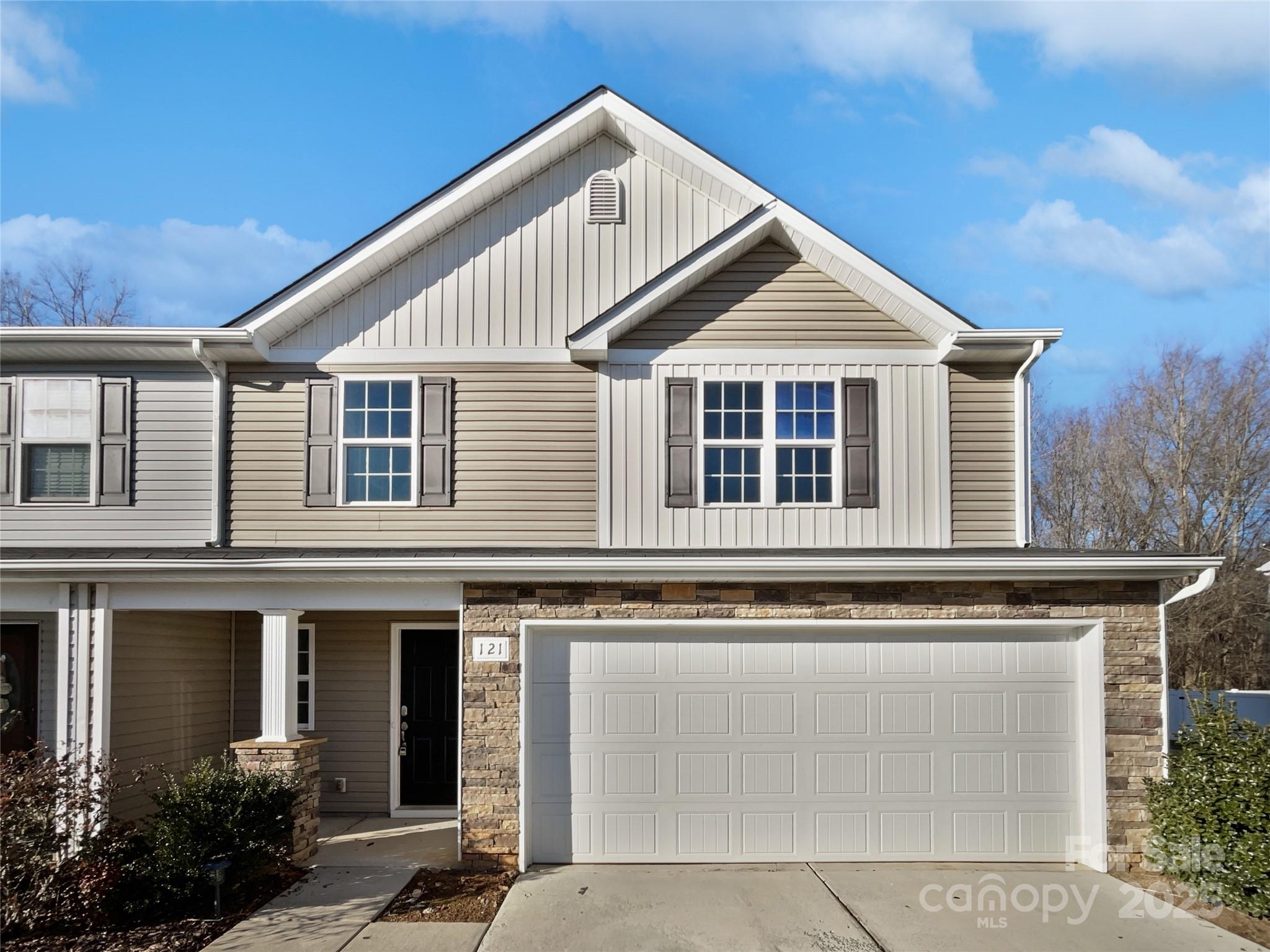 121 Woodbridge Circle Mount Holly NC 28120