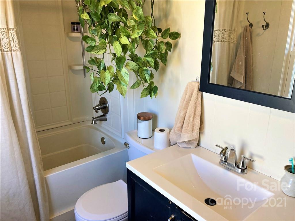 4 Sheppard Street Canton NC 28716