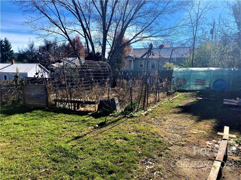 4 Sheppard Street Canton NC 28716
