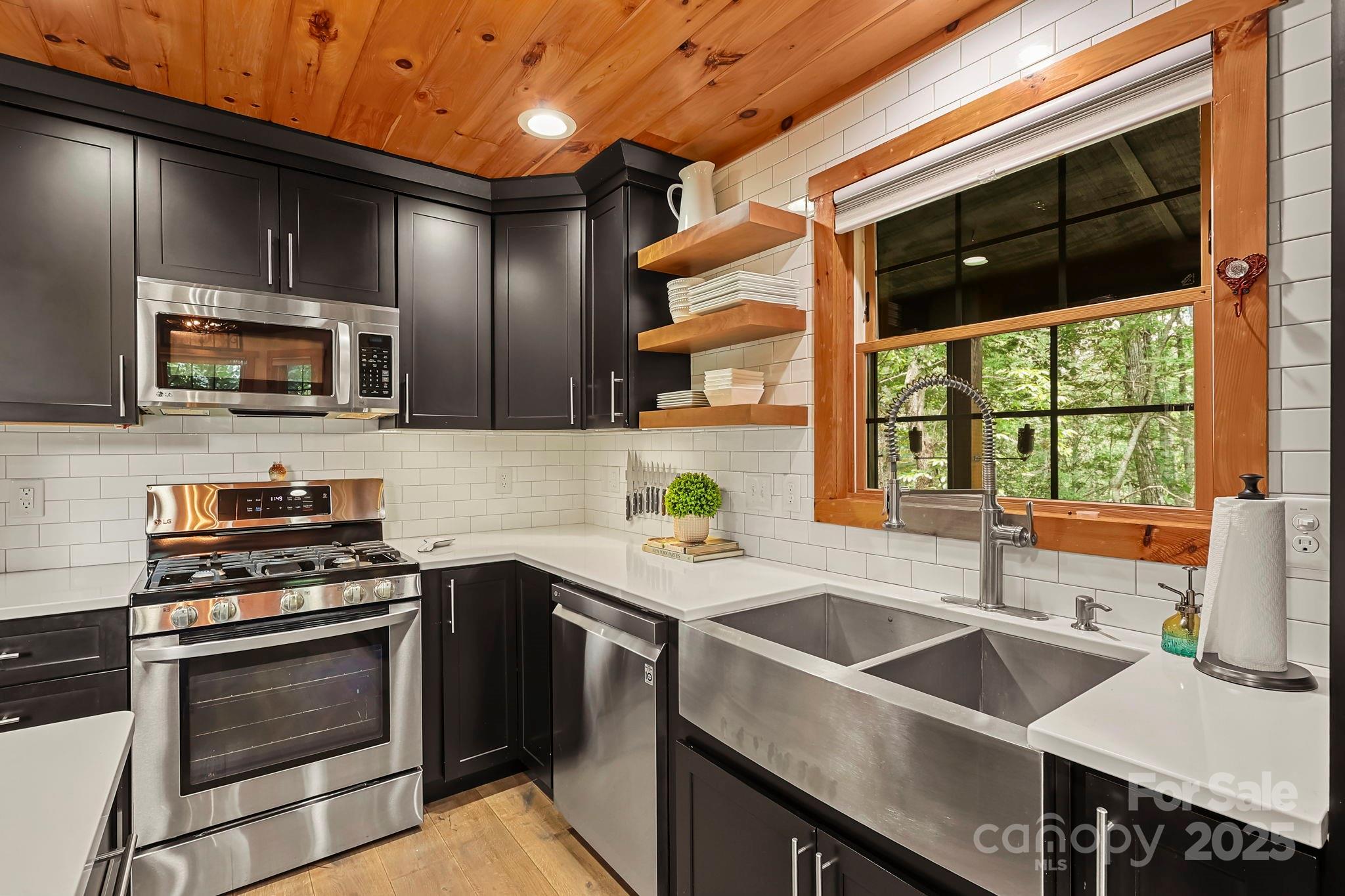 228 Woodby Ridge Road Vilas NC 28692