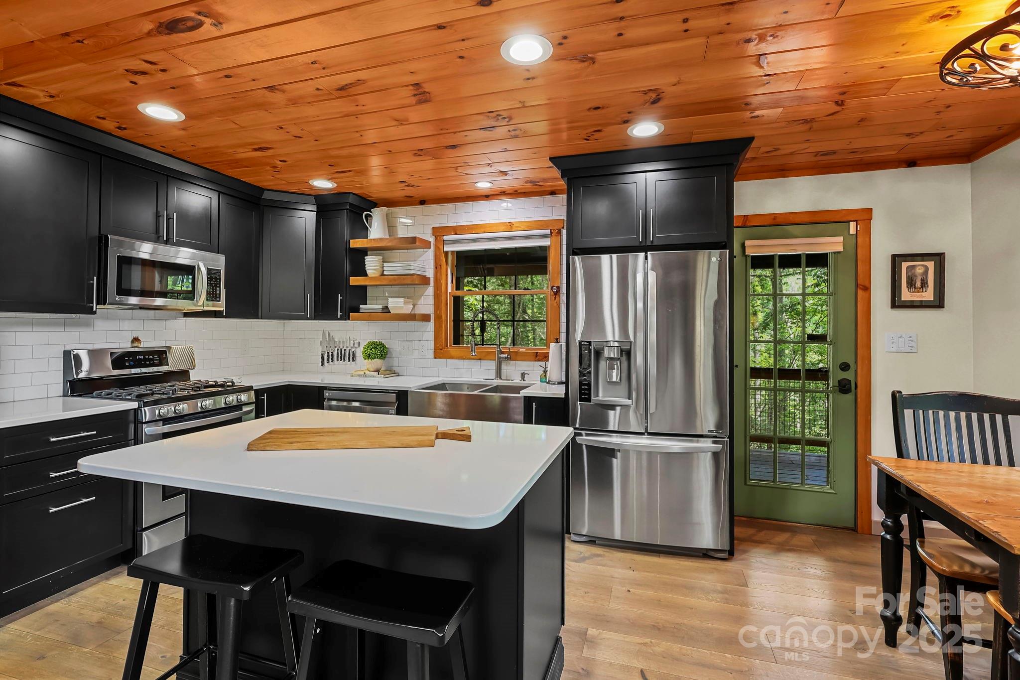 228 Woodby Ridge Road Vilas NC 28692