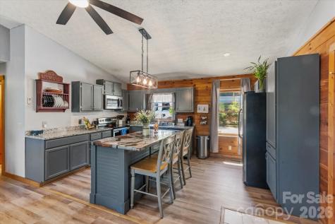 187 Cedarwood Drive Waynesville NC 28785