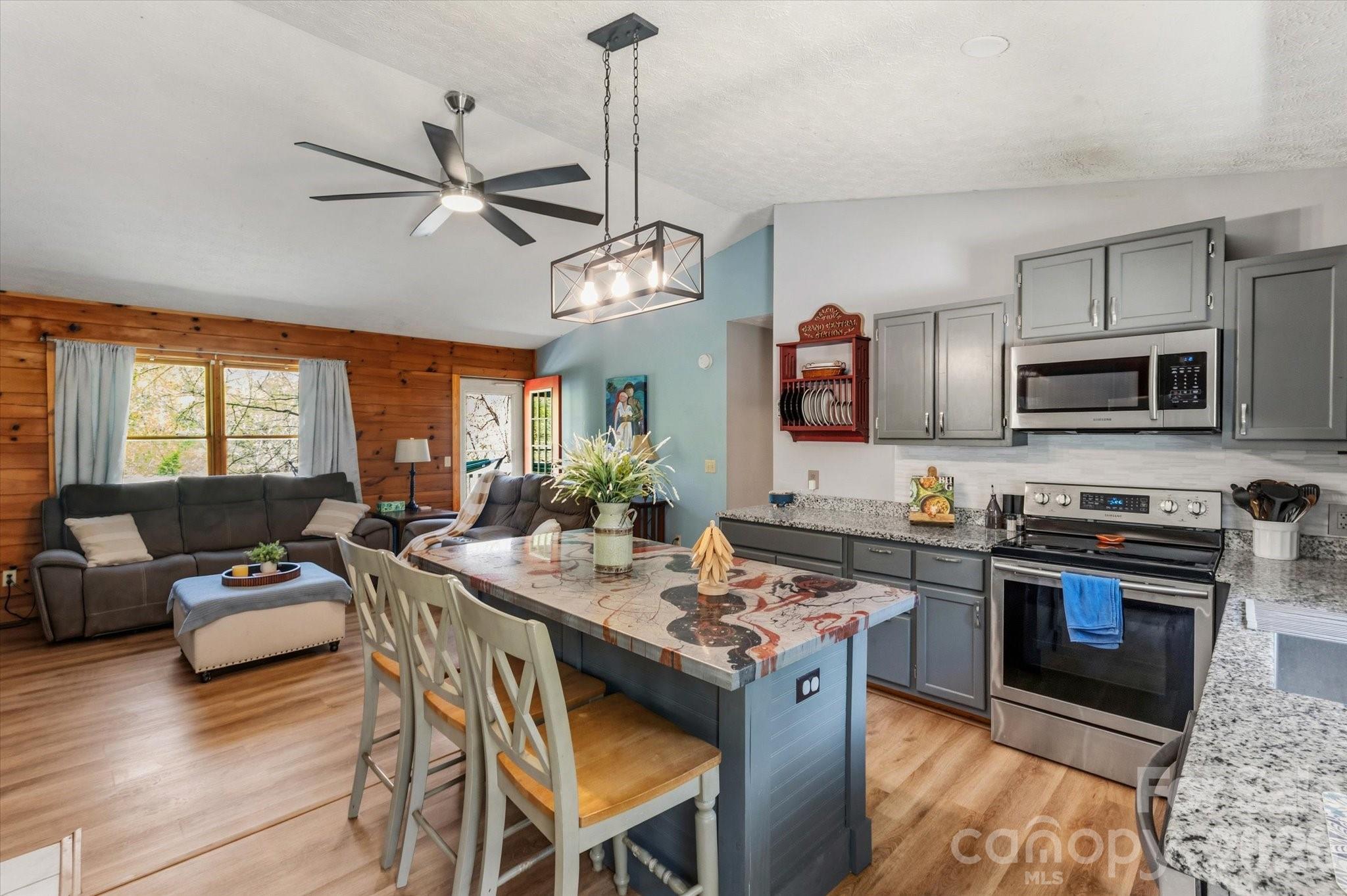 187 Cedarwood Drive Waynesville NC 28785