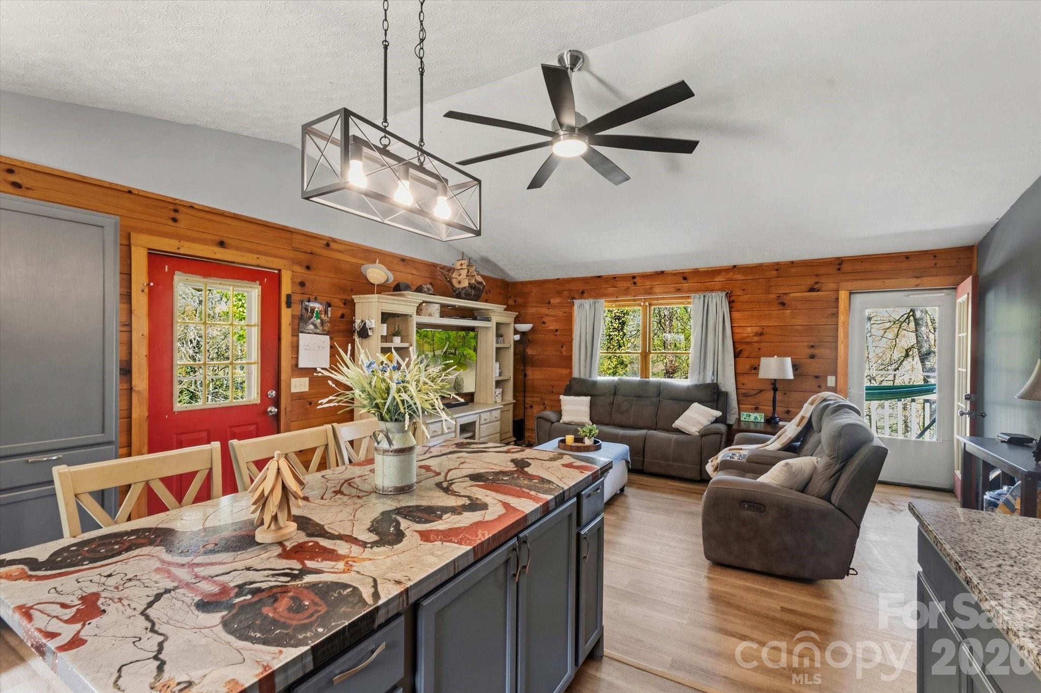 187 Cedarwood Drive Waynesville NC 28785