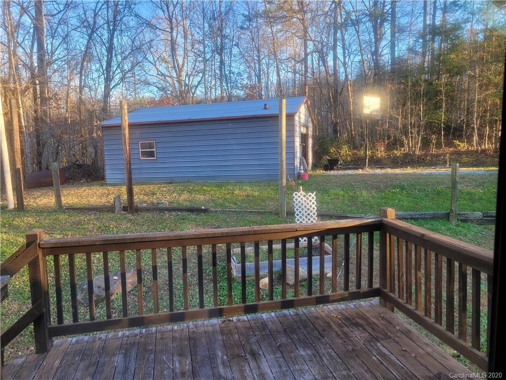 311 Old Glenwood Road Marion NC 28752