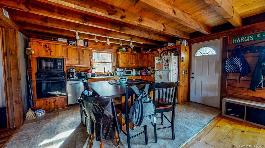 311 Old Glenwood Road Marion NC 28752