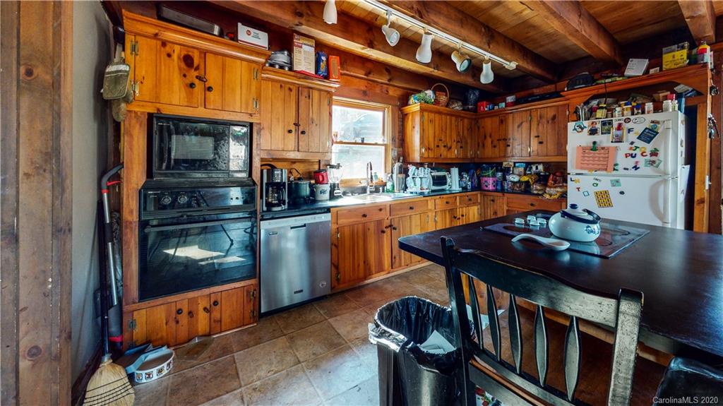 311 Old Glenwood Road Marion NC 28752