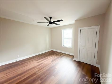 1904 Hemlock Avenue Gastonia NC 28054