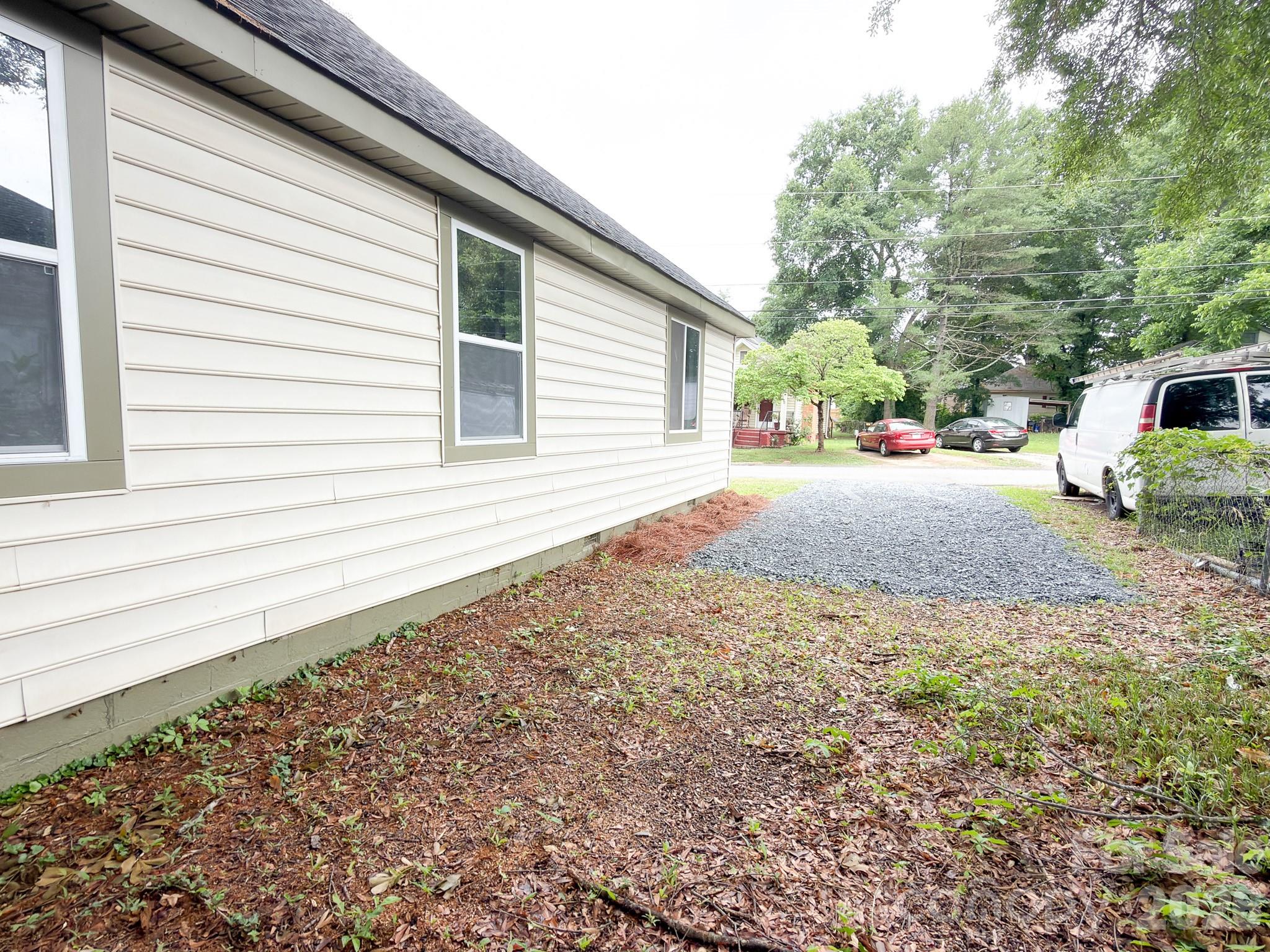 1904 Hemlock Avenue Gastonia NC 28054