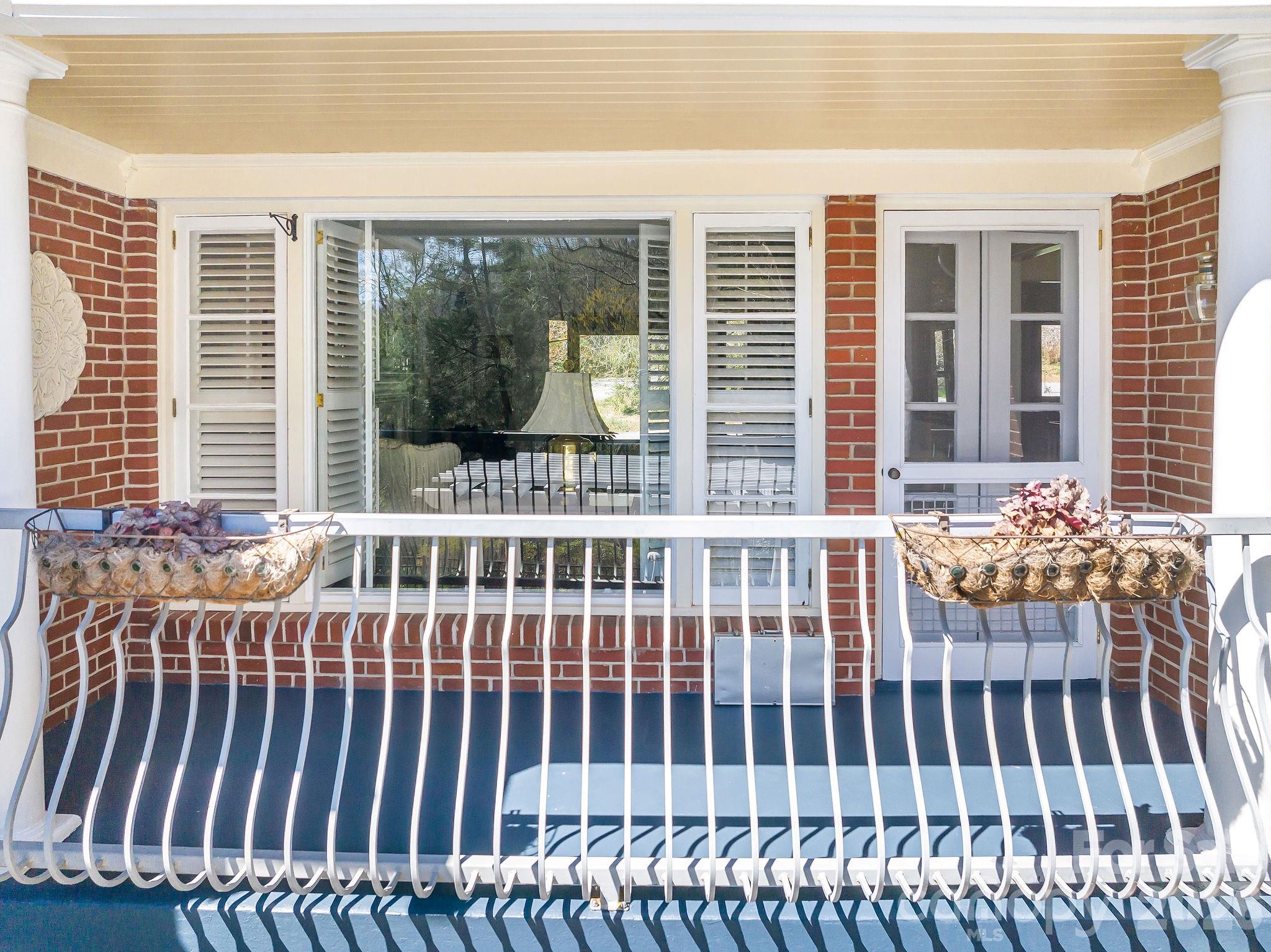 4 Dogwood Road Asheville NC 28804