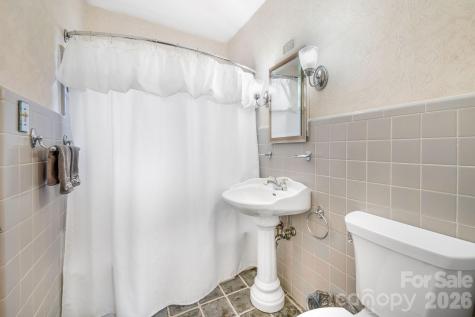 4 Dogwood Road Asheville NC 28804