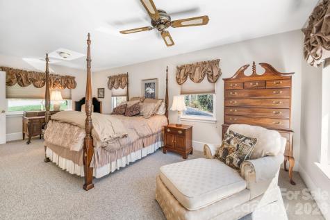 4 Dogwood Road Asheville NC 28804