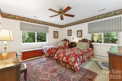 4 Dogwood Road Asheville NC 28804