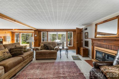 4 Dogwood Road Asheville NC 28804