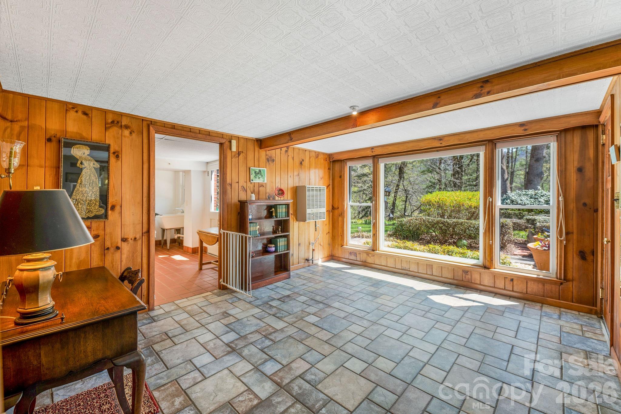 4 Dogwood Road Asheville NC 28804