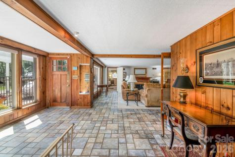 4 Dogwood Road Asheville NC 28804