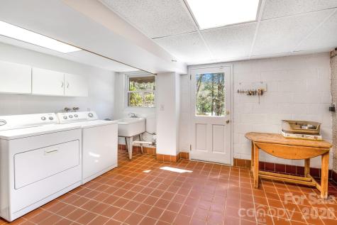 4 Dogwood Road Asheville NC 28804