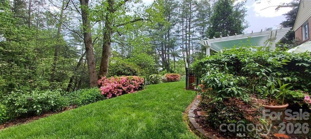 4 Dogwood Road Asheville NC 28804