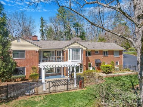 4 Dogwood Road Asheville NC 28804