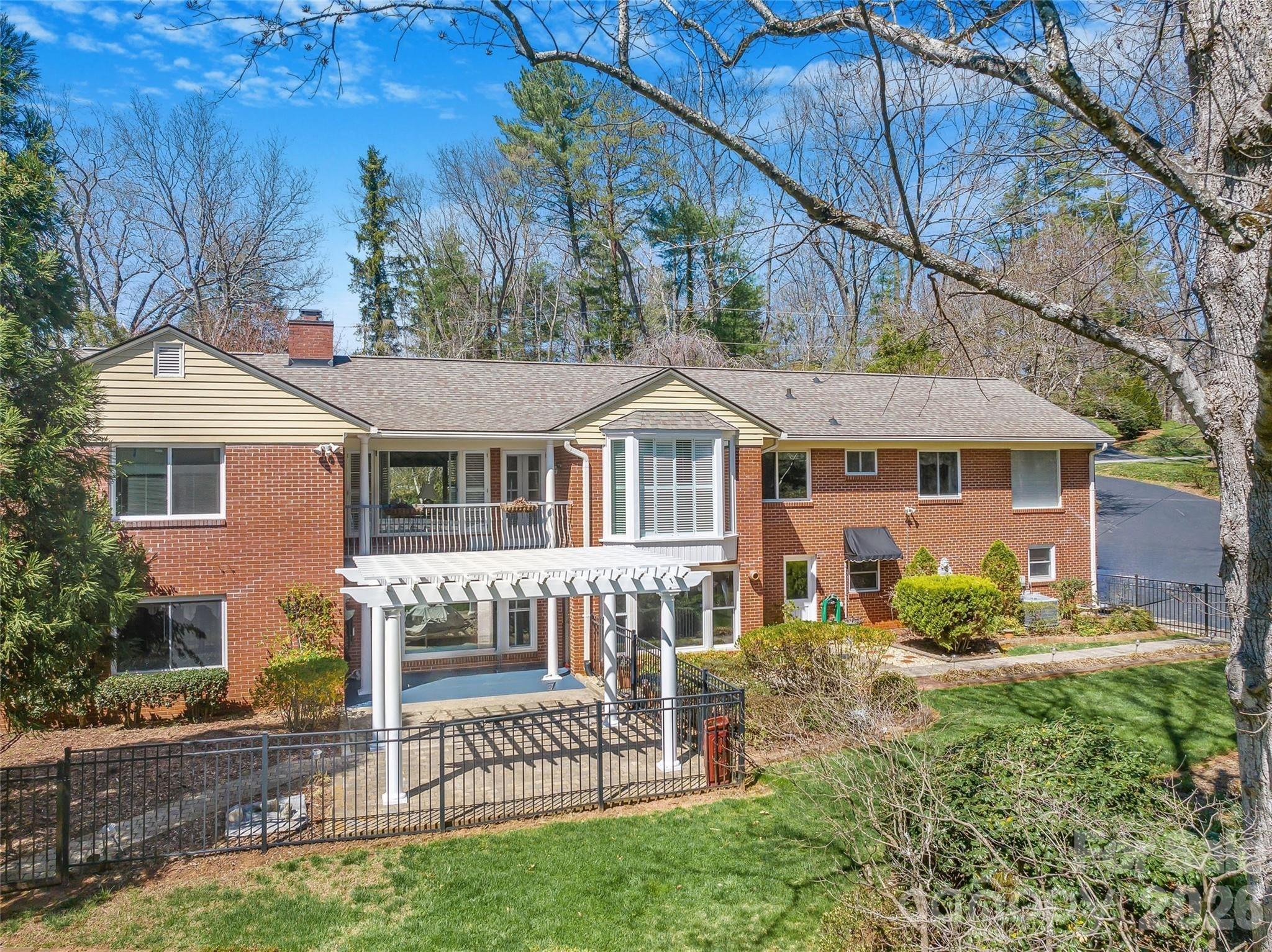 4 Dogwood Road Asheville NC 28804